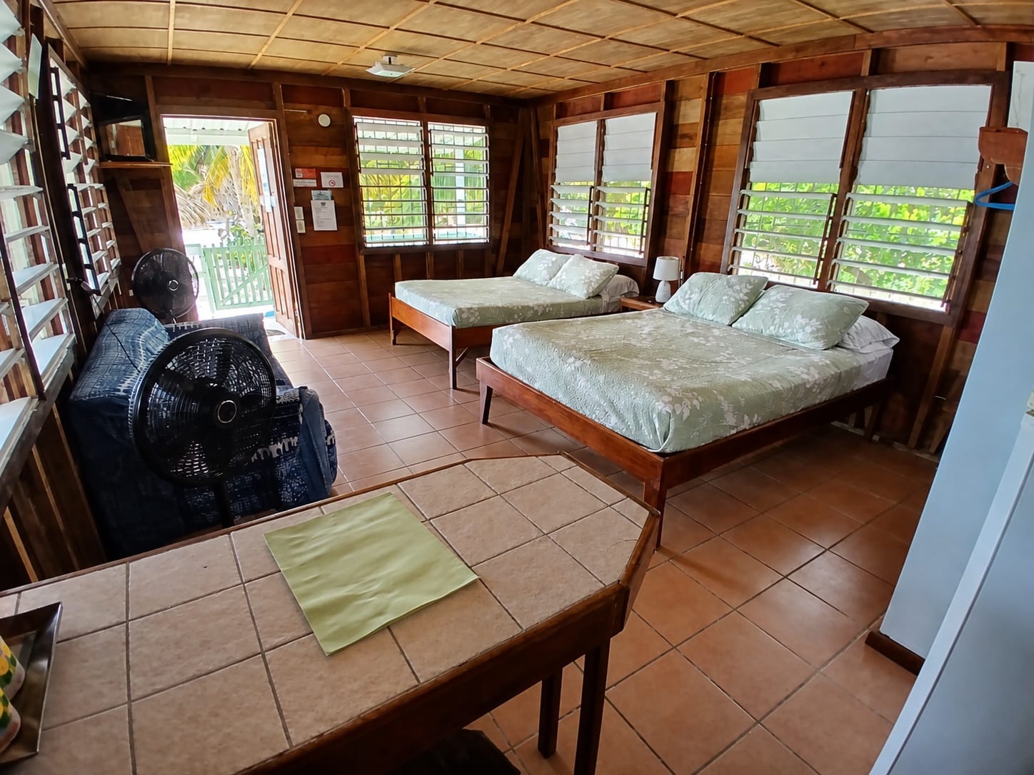 Cabana Mar interior with two beds